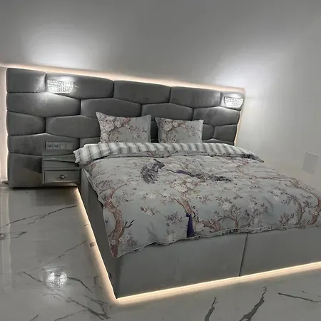 Peter & Roza Modern Apartmanhaz **** Balatonmáriafürdő