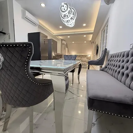 Peter & Roza Modern Apartmanhaz **** * Balatonmariafurdo