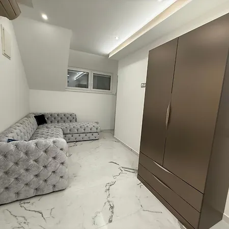 شقة Peter & Roza Modern Apartmanhaz ****