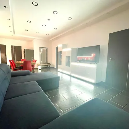 Peter & Roza Modern Apartmanhaz **** * Balatonmáriafürdő