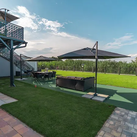 شقة Peter & Roza Modern Apartmanhaz ****