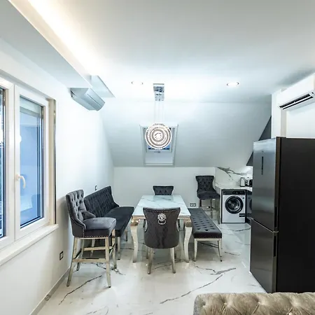 Peter & Roza Modern Apartmanhaz **** Balatonmáriafürdő